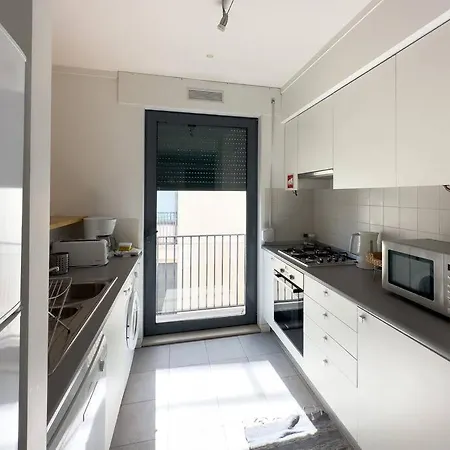 Martim Moniz Lägenhet